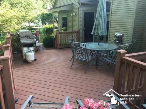 930 Donnalee, Monroe, MI 48162 photo 9