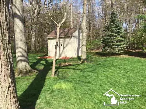 930 Donnalee, Monroe, MI 48162 photo 4