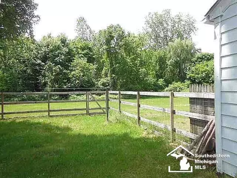 1719 Smith, Temperance, MI 48182 photo 6