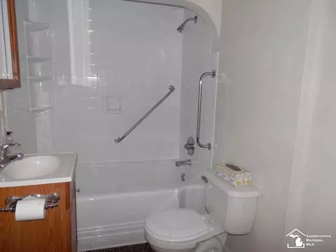 1222 Maple, Monroe, MI 48162 photo 7