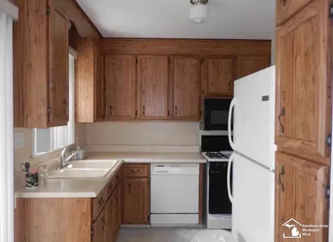 1222 Maple, Monroe, MI 48162 photo 5