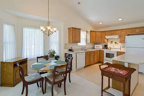 4035 Stoneridge, Jackson, MI 49203 photo 11