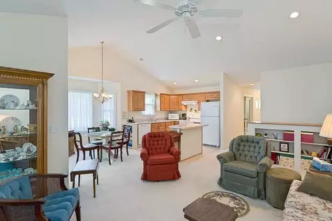 4035 Stoneridge, Jackson, MI 49203 photo 9