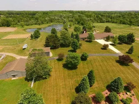 2525 Riegel, Parma, MI 49269 photo 2