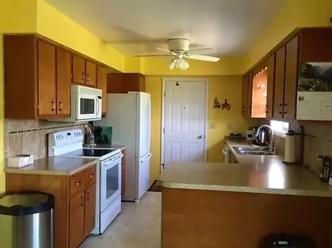6010 Rees, Jackson, MI 49201 photo 3