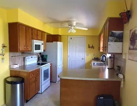 6010 Rees, Jackson, MI 49201 photo 4