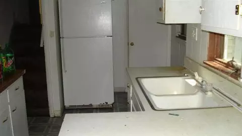 802 First, Jackson, MI 49203 photo 3