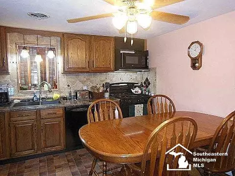 7494 Wilfred, Temperance, MI 48182 photo 13