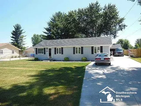 7494 Wilfred, Temperance, MI 48182 photo 2