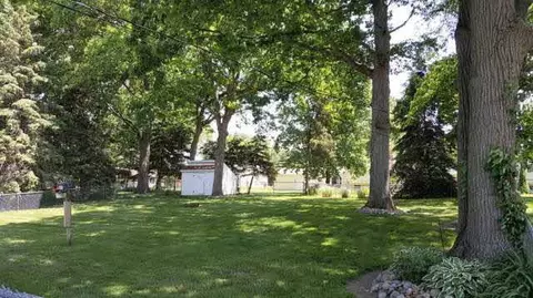 579 Christopher, Jackson, MI 49201 photo 3