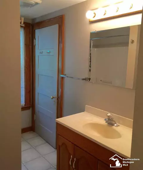 236 E Lorain, Monroe, MI 48162 photo 13