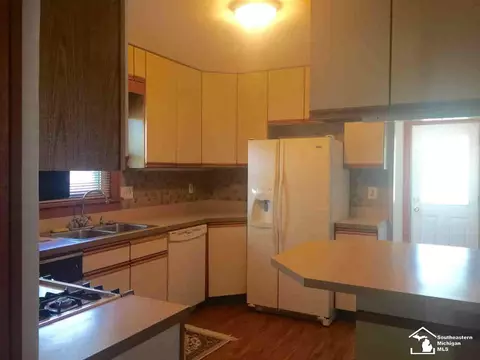 236 E Lorain, Monroe, MI 48162 photo 9