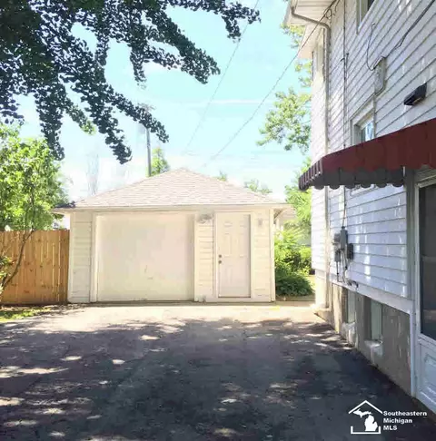 236 E Lorain, Monroe, MI 48162 photo 5