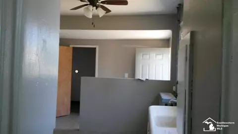607 Elm, Monroe, MI 48162 photo 10