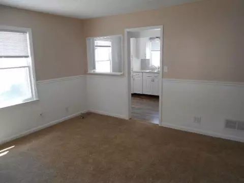 2424 Midday, Jackson, MI 49203 photo 6