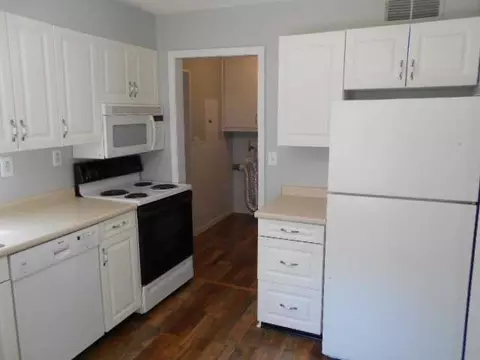 2424 Midday, Jackson, MI 49203 photo 8