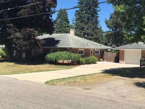 711 Denecourt, Jackson, MI 49202 photo 1