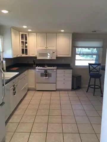 711 Denecourt, Jackson, MI 49202 photo 3