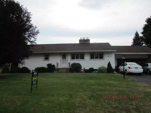 2413 Maple, Jackson, MI 49203 photo 1