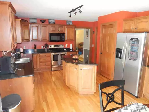 799 Wembley, Monroe, MI 48161 photo 2