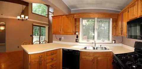 5879 Bibon, Jackson, MI 49201 photo 9