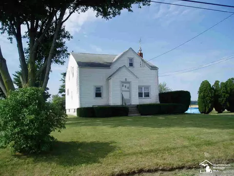 691 Substation, Temperance, MI 48182 photo 1
