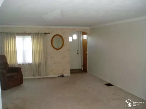 691 Substation, Temperance, MI 48182 photo 11