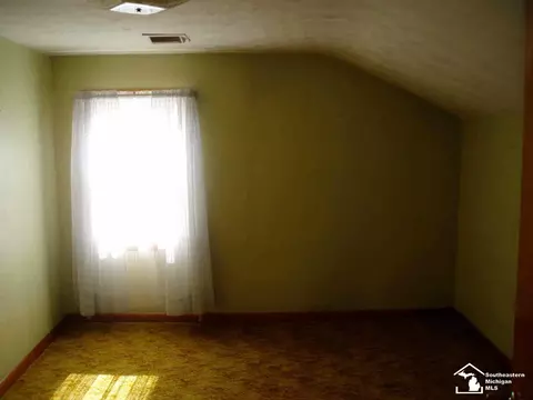691 Substation, Temperance, MI 48182 photo 9