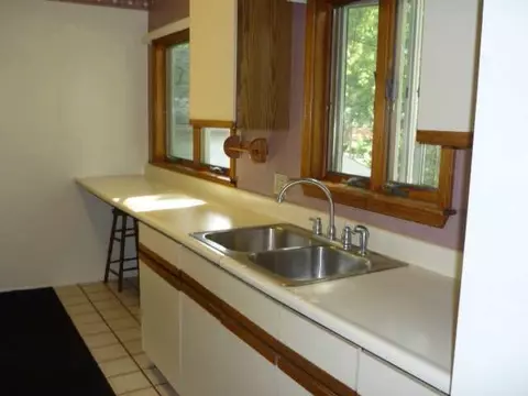 124 Sagamore, Jackson, MI 49203 photo 4