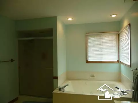 8003 Jackman, Temperance, MI 48182 photo 13