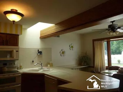 8003 Jackman, Temperance, MI 48182 photo 14