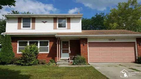 1208 Mccormick, Monroe, MI 48162 photo 1