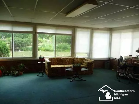 1191 Apache, Temperance, MI 48182 photo 10
