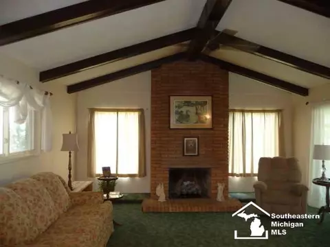 1191 Apache, Temperance, MI 48182 photo 3