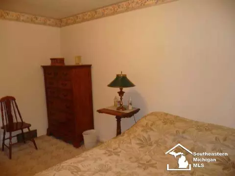 1191 Apache, Temperance, MI 48182 photo 13