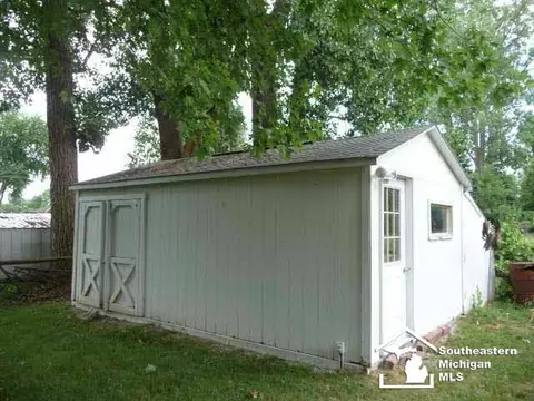 1191 Apache, Temperance, MI 48182 photo 16