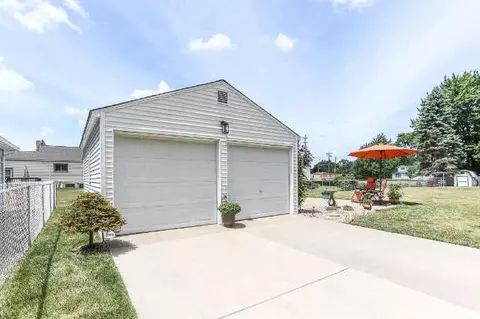 884 Bryant, Jackson, MI 49202 photo 17