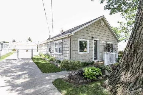 884 Bryant, Jackson, MI 49202 photo 9