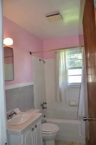 209 Cardinal, Jackson, MI 49202 photo 17