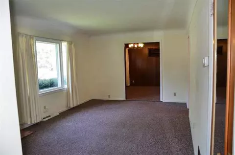 209 Cardinal, Jackson, MI 49202 photo 4