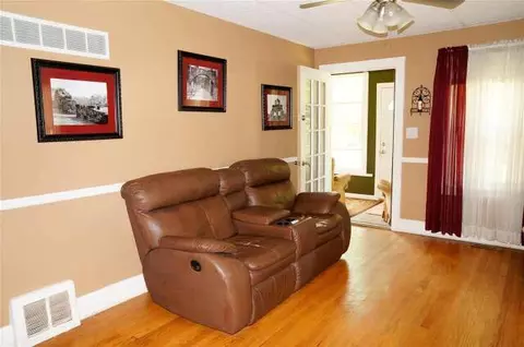 2519 Overhill, Jackson, MI 49203 photo 5