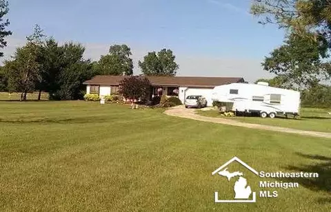 2084 Plank, Dundee, MI 48131 photo 1
