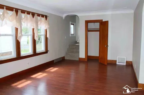 522 Toledo, Monroe, MI 48161 photo 8