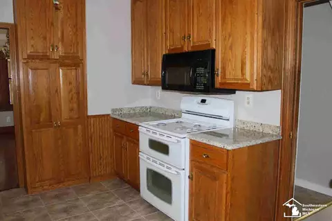522 Toledo, Monroe, MI 48161 photo 12