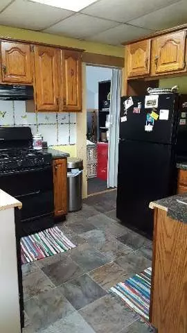 146 N Harvey, Jackson, MI 49201 photo 3
