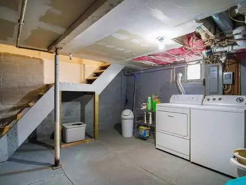 619 Webb, Jackson, MI 49202 photo 35