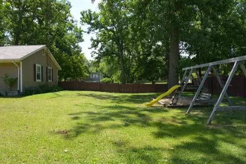 2000 E Kimmel, Jackson, MI 49201 photo 8