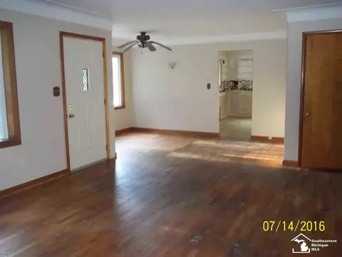 549 Bellestri, Monroe, MI 48161 photo 7