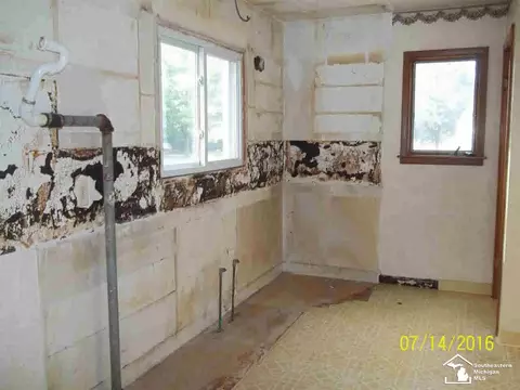 549 Bellestri, Monroe, MI 48161 photo 3