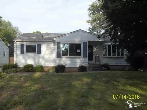 549 Bellestri, Monroe, MI 48161 photo 1